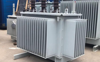 Transformateur immergé dans l'huile 1250 kVA